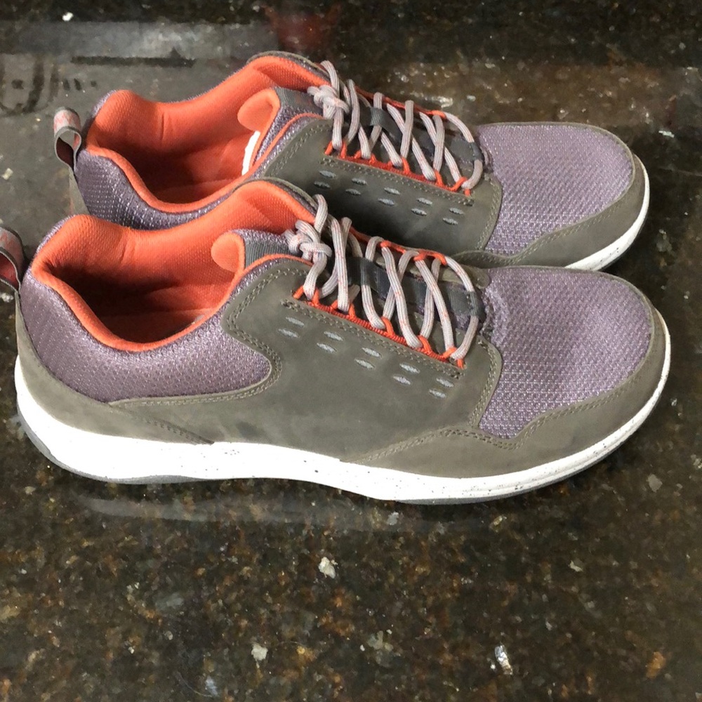 New!! Men’s LL Bean athletic shoe